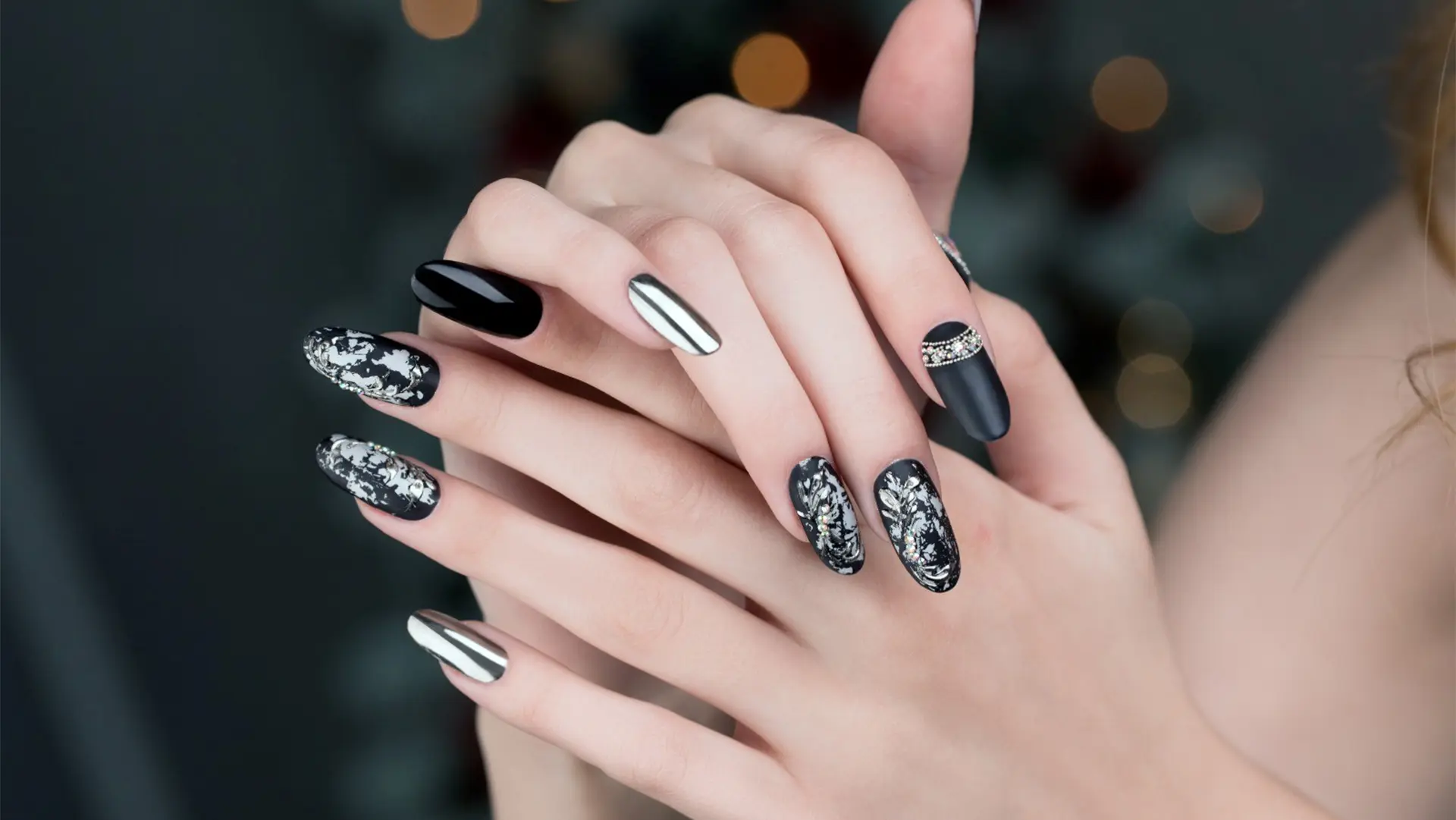 Mustafakemalpaşa Protez Tırnak